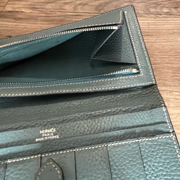 Authentic Hermes Leather Bearn Wallet - Picture 11 of 12